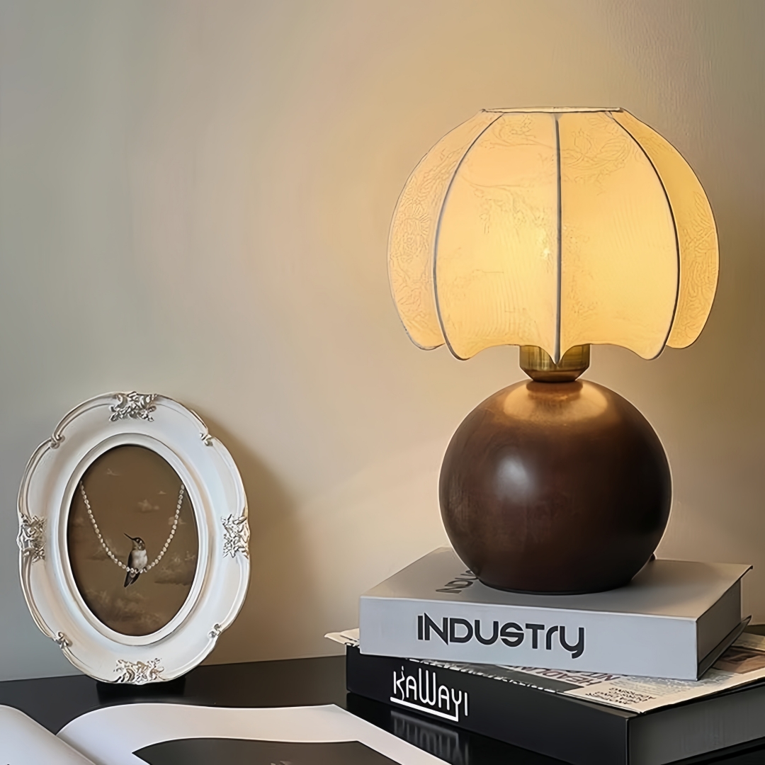 ヴィンテージ花柄テーブルランプ、中世風ベッドサイドランプ、寝 - Home And Textiles のレビューと価格